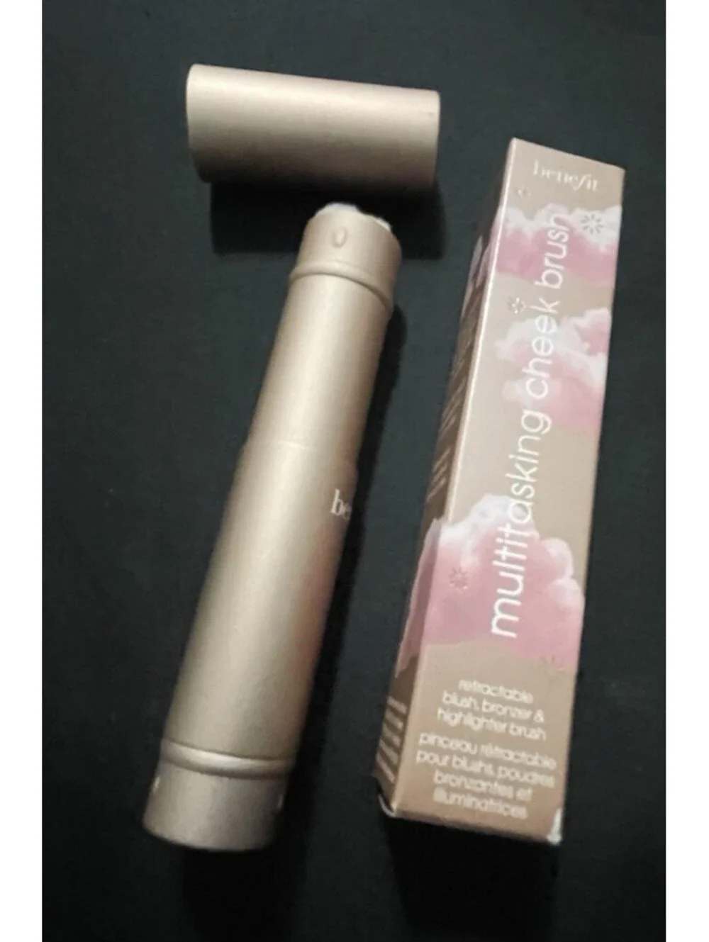 NIB Benefit Cosmetics Multitasking Retractable Cheek Brush